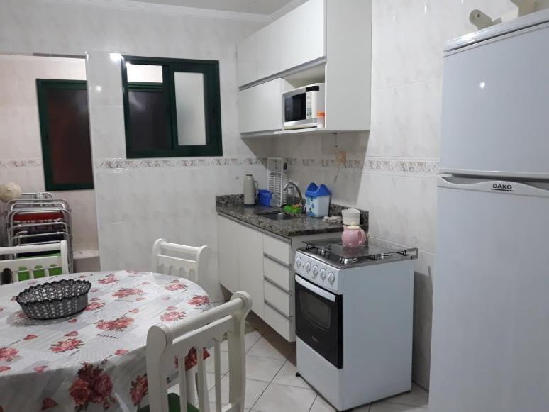 Apto Aconchegante A Uma Quadra Da Praia - Aviacao, Praia Grande - Sp Прая-Гранді Екстер'єр фото
